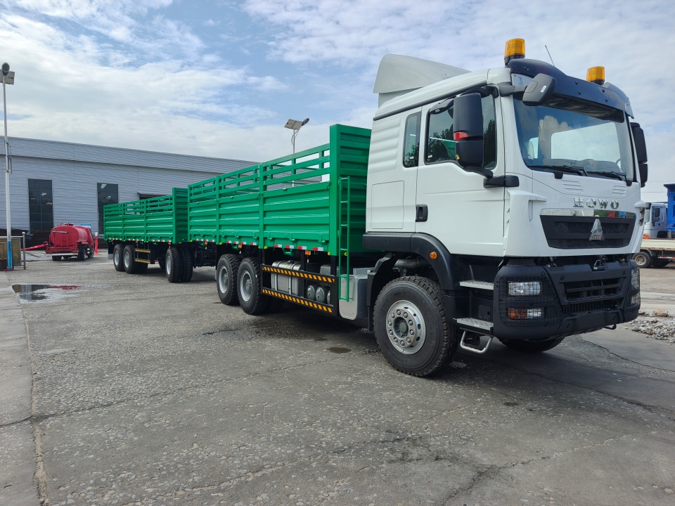 DERUN CORMATH HOOSO TX400 жүк көлігі мен тіркемелер Эфиопияға жөнелтілді