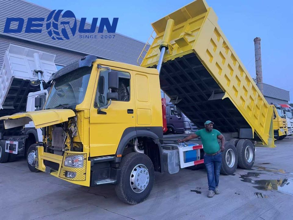 Габон тұтынушысы Sinotruk зауытына қонаққа келді