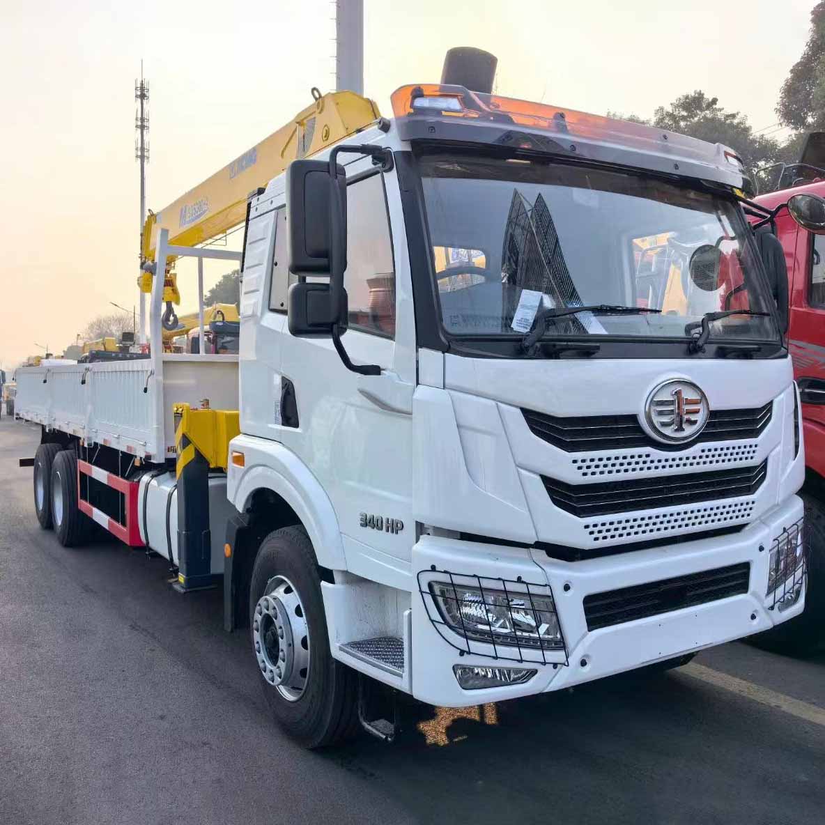 FAW J6P 6X4 350PS кран жүк көлігі