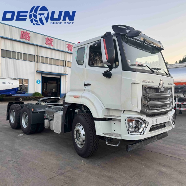 Синотроқұрылым Howo NX 6 × 4 трактор жүк көлігі